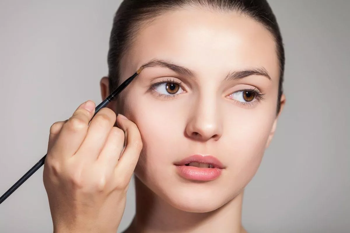 Окрашивание ресниц и бровей красителями RefectoCil Окрашивание ресниц и бровей красителями RefectoCil